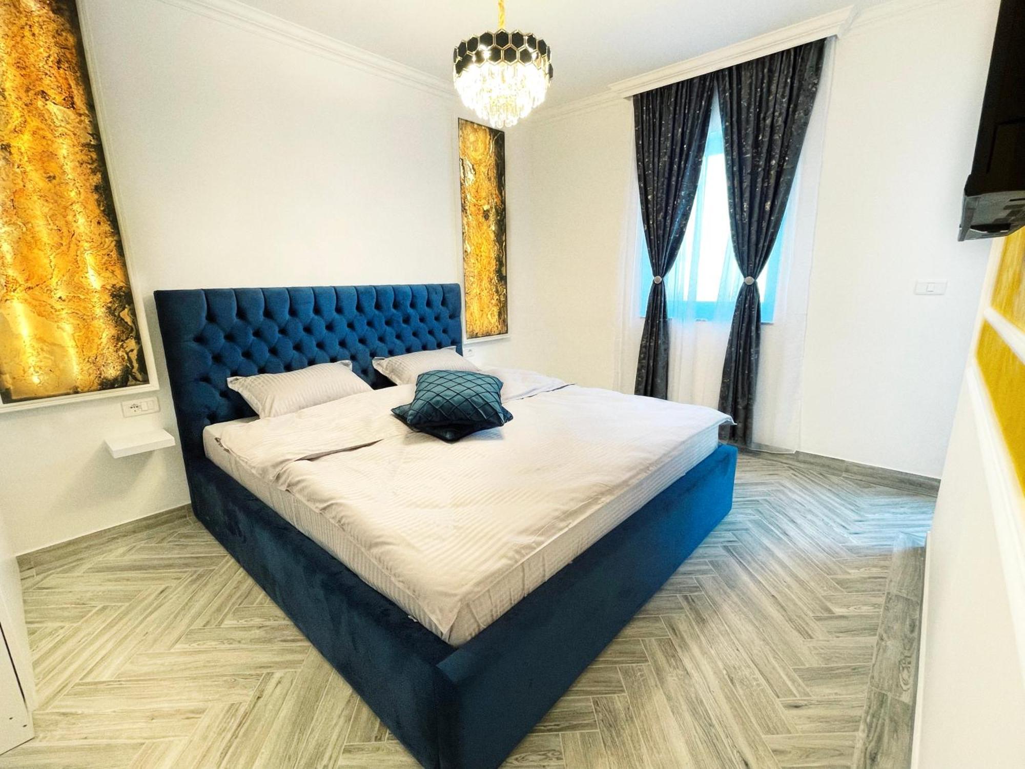 Rv Premium Apartments Arad Esterno foto