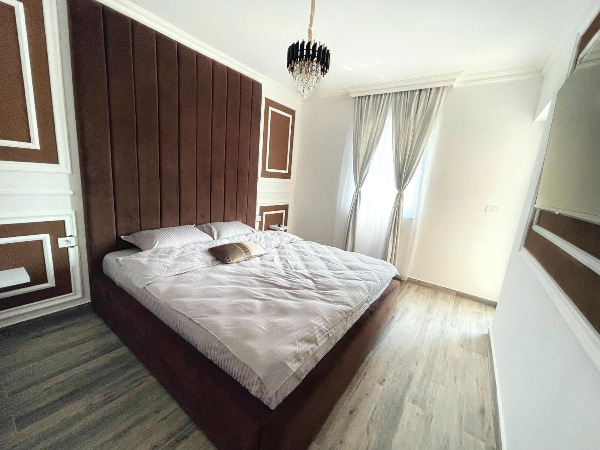 Rv Premium Apartments Arad Esterno foto